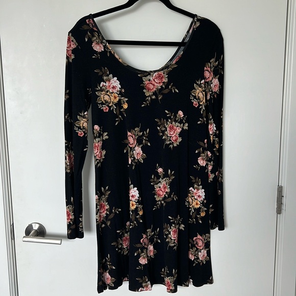 Floral Longsleeve Dress - Picture 1 of 2